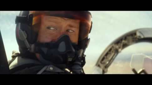【映画】『トップガン：マーヴェリック』ハングマン役の人、今度は第二次世界大戦あたりのレシプロ機パイロットとして出演するんだね。devotionという黒人パイロットが主役っぽい栄冠